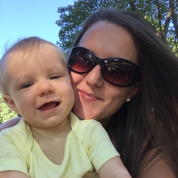 Meet your Posher, Lindsey - Picture 1 of 1